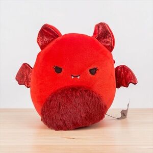Squishmallow Halloween 5” Valentine Red Bat NWT